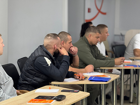 #прямо_сейчас в АНО «Ресурсно-методическом центре «Дорога к дому» проходит семинар «Технология помощи семьям в кризисной ситуации: работа с зависимостью и созависимостью»